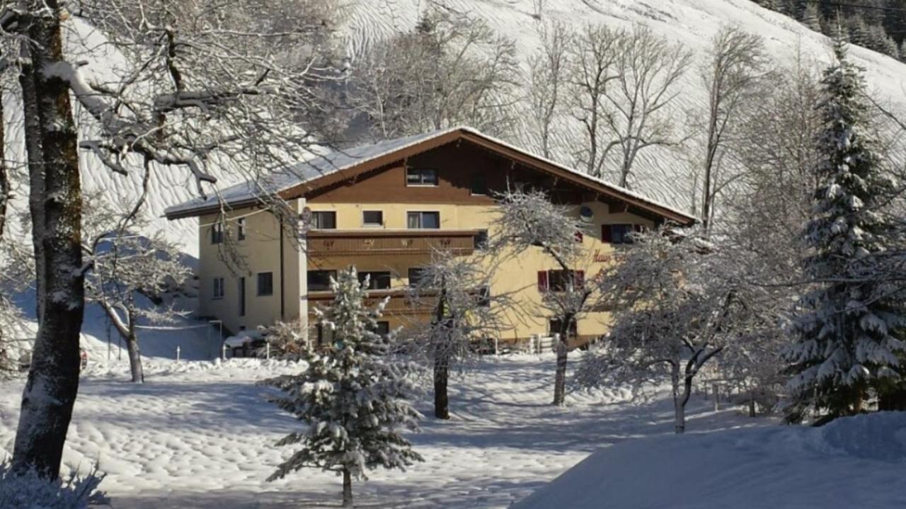 Pension & Ferienwohnungen Haus Edelweiss Holzgau Bagian luar foto